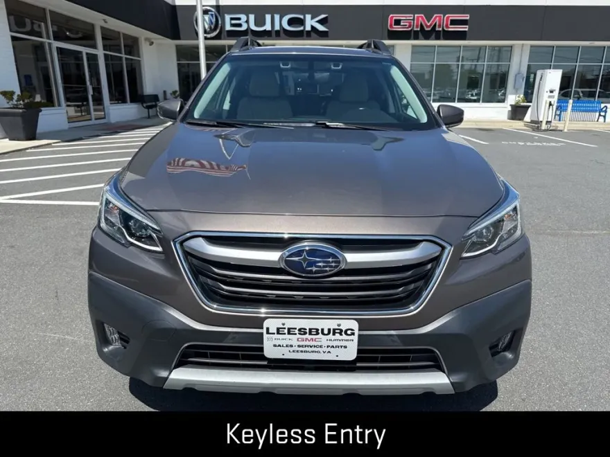 2021 Subaru Outback Limited photo 1