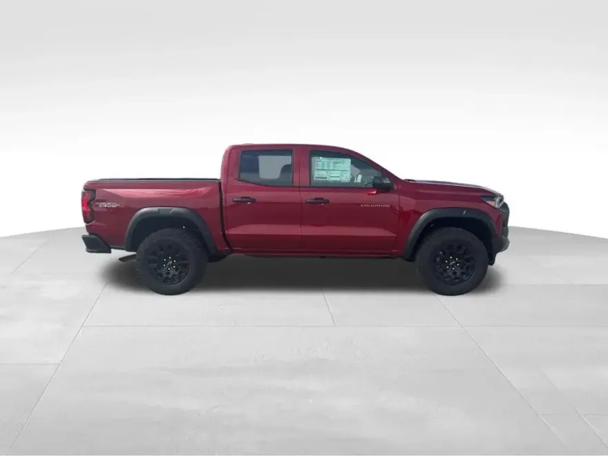 2025 Chevrolet Colorado Trail Boss photo 1