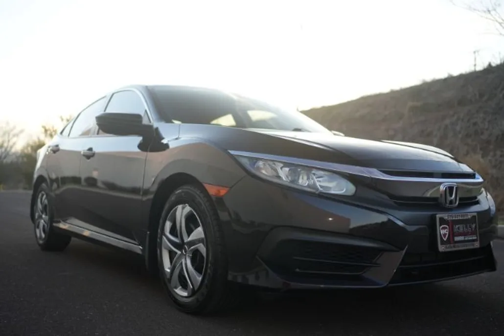 2016 Honda Civic LX photo 1