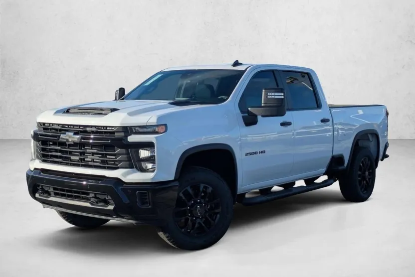 2026 Chevrolet Silverado 2500HD Custom photo 1
