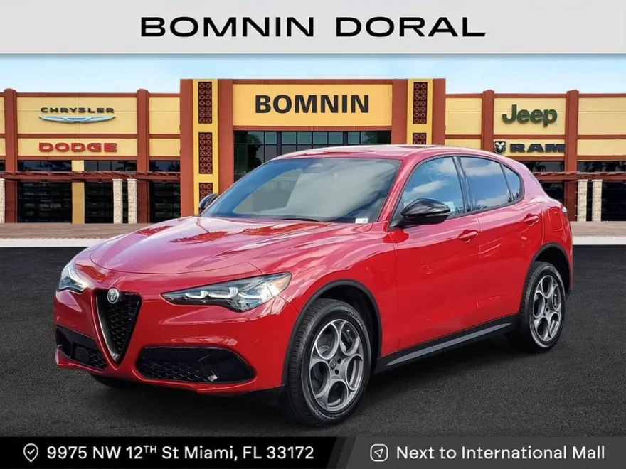 2025 Alfa Romeo Stelvio Sprint photo 1