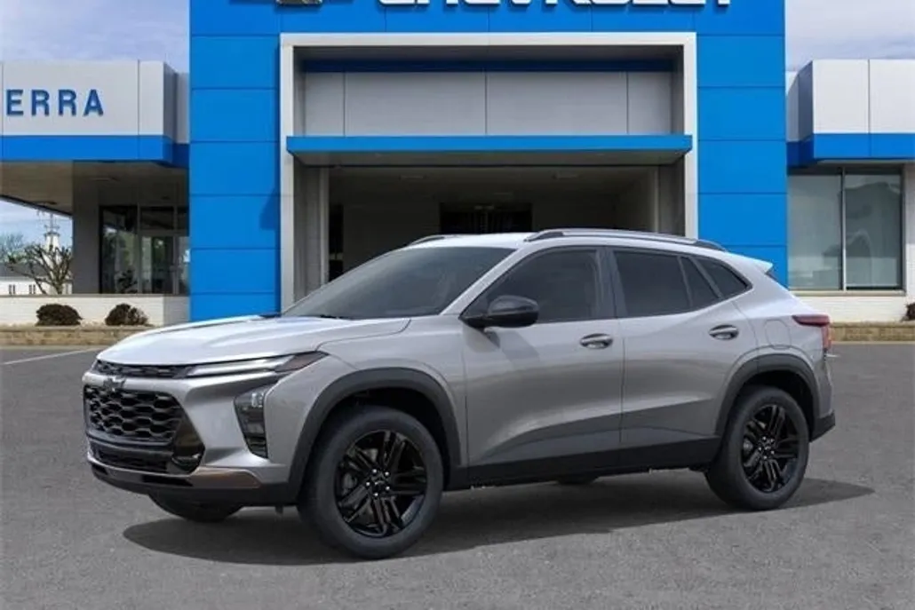 2025 Chevrolet Trax ACTIV photo 1