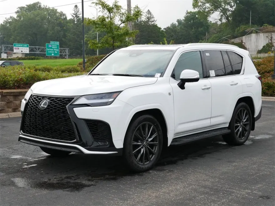 2025 Lexus LX 600 F SPORT Handling photo 1