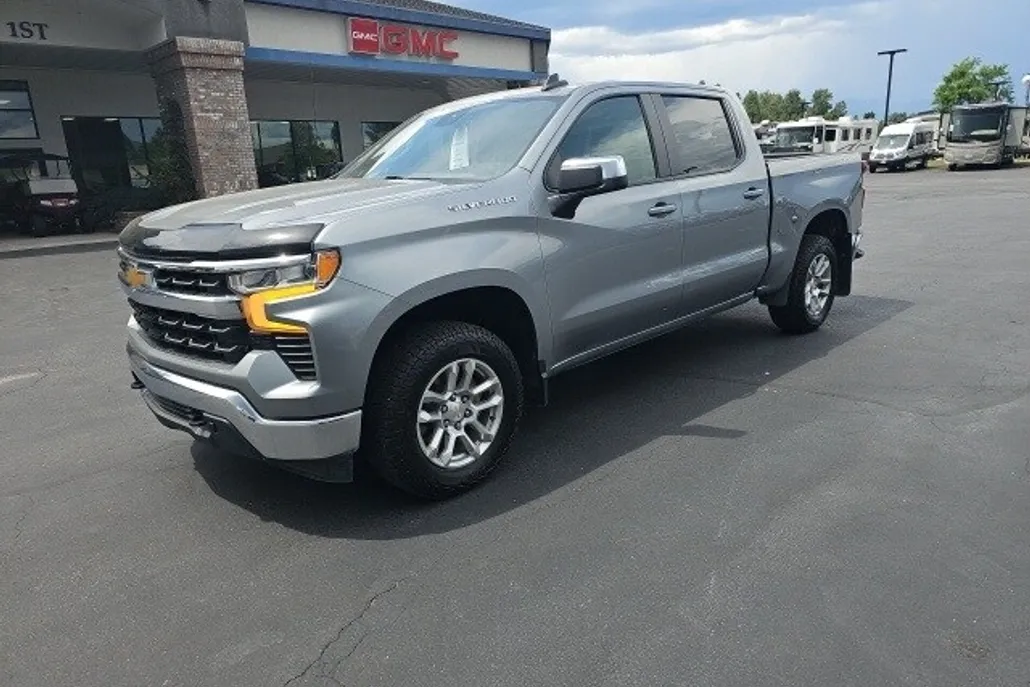 2023 Chevrolet Silverado 1500 LT photo 1