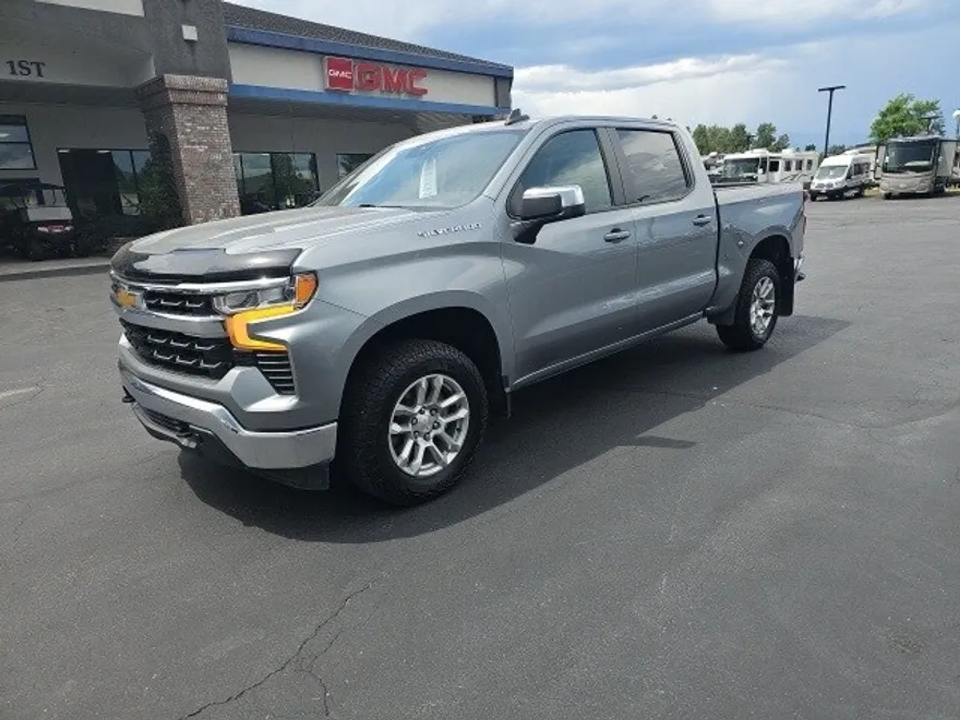 2023 Chevrolet Silverado 1500 LT photo 1