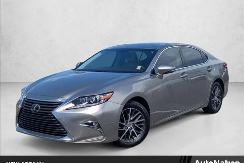 2016 Lexus ES 350 photo 1