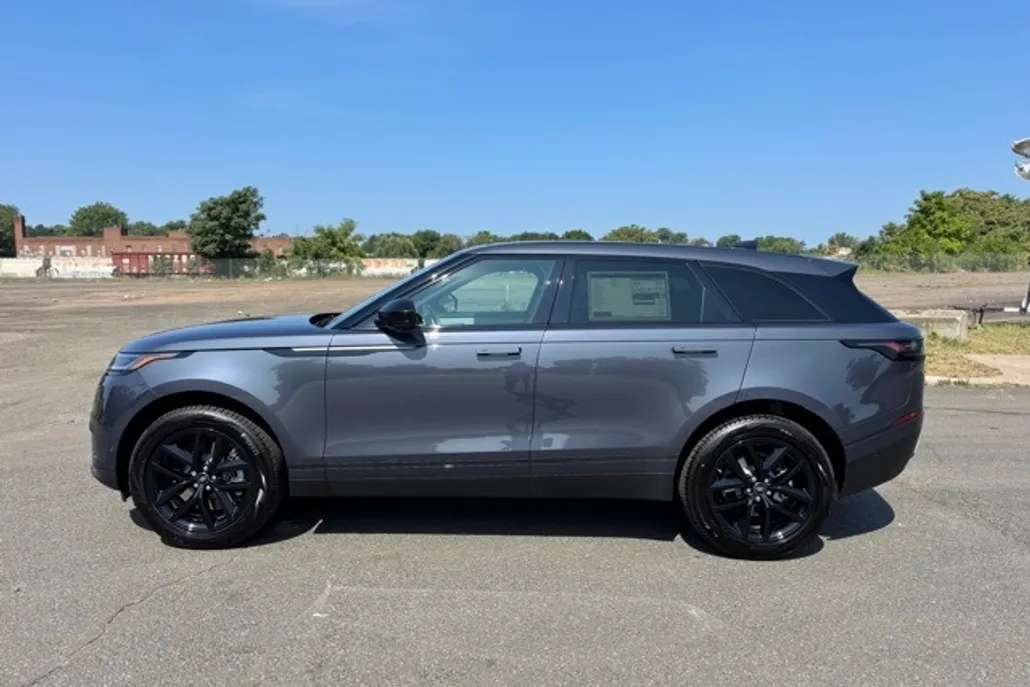 2026 Land Rover Range Rover Velar S photo 1