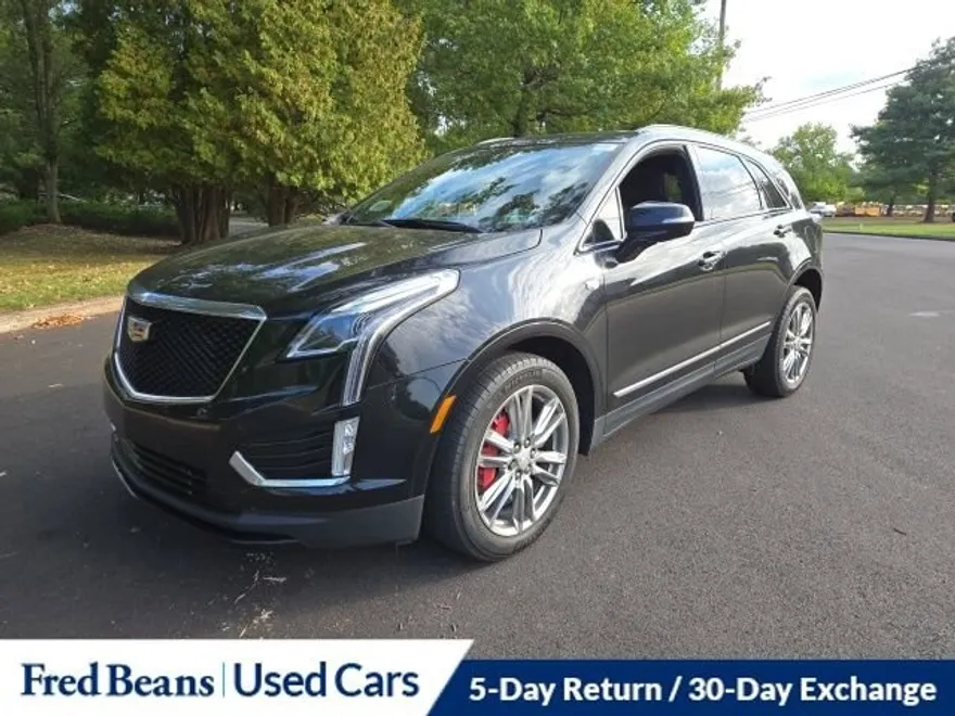 2023 Cadillac XT5 Sport photo 1