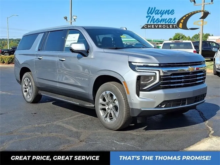 2026 Chevrolet Suburban LT photo 1