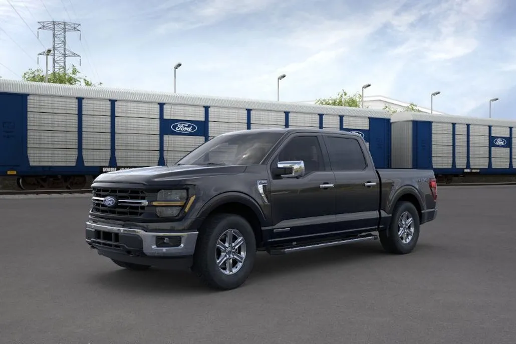 2025 Ford F-150 XLT photo 1