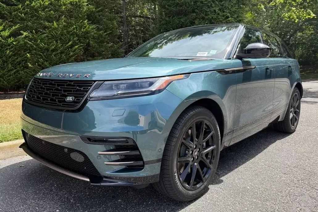 2026 Land Rover Range Rover Velar P400 Autobiography photo 1