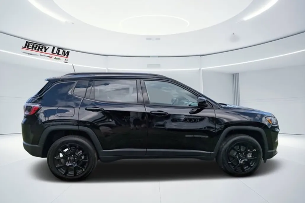 2026 Jeep Compass Latitude Altitude photo 1