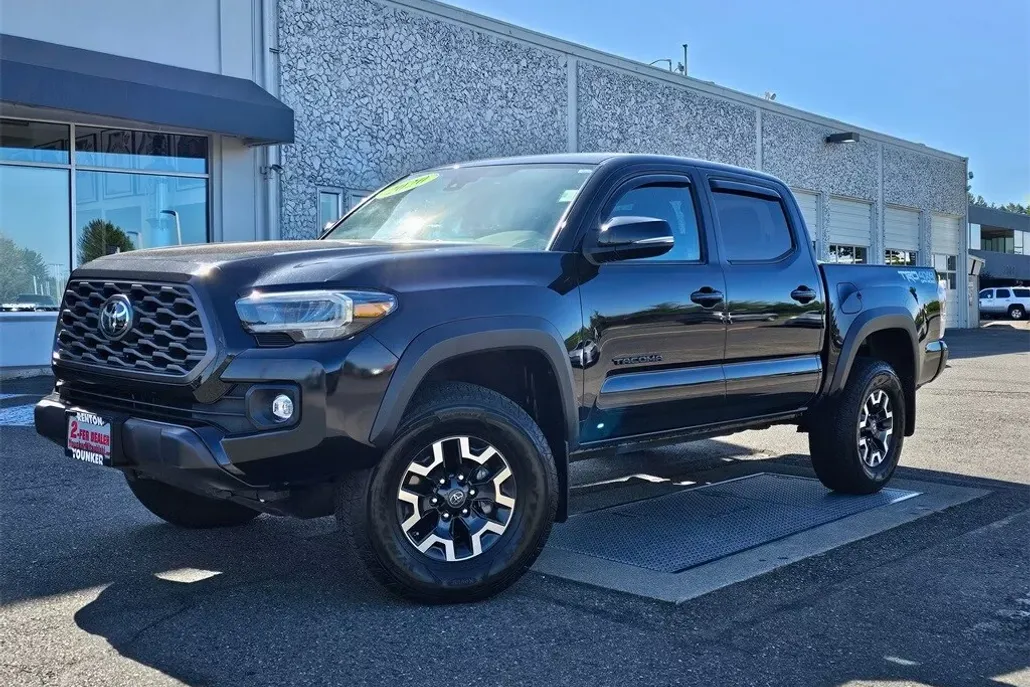 2020 Toyota Tacoma TRD Off-Road V6 photo 1