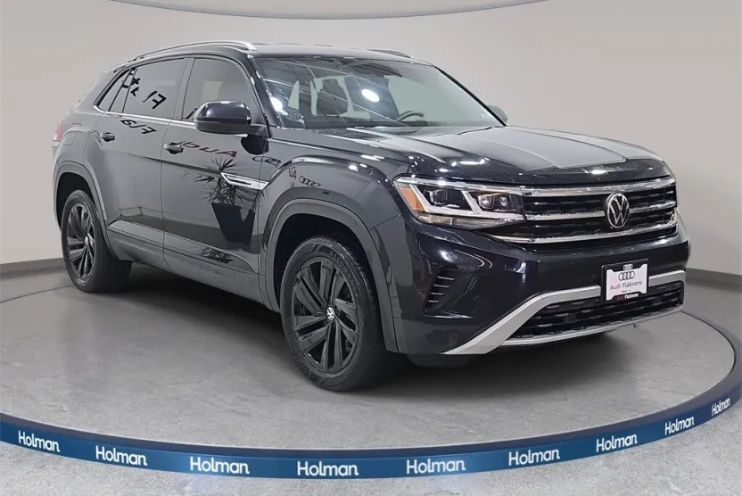 2023 Volkswagen Atlas Cross Sport V6 SE Technology photo 1