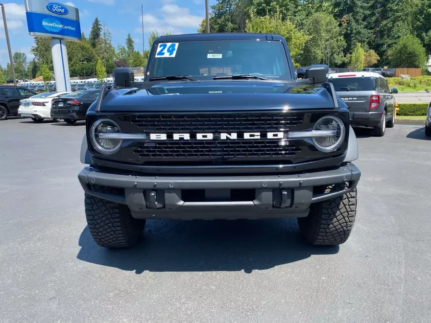 2024 Ford Bronco Wildtrak photo 1