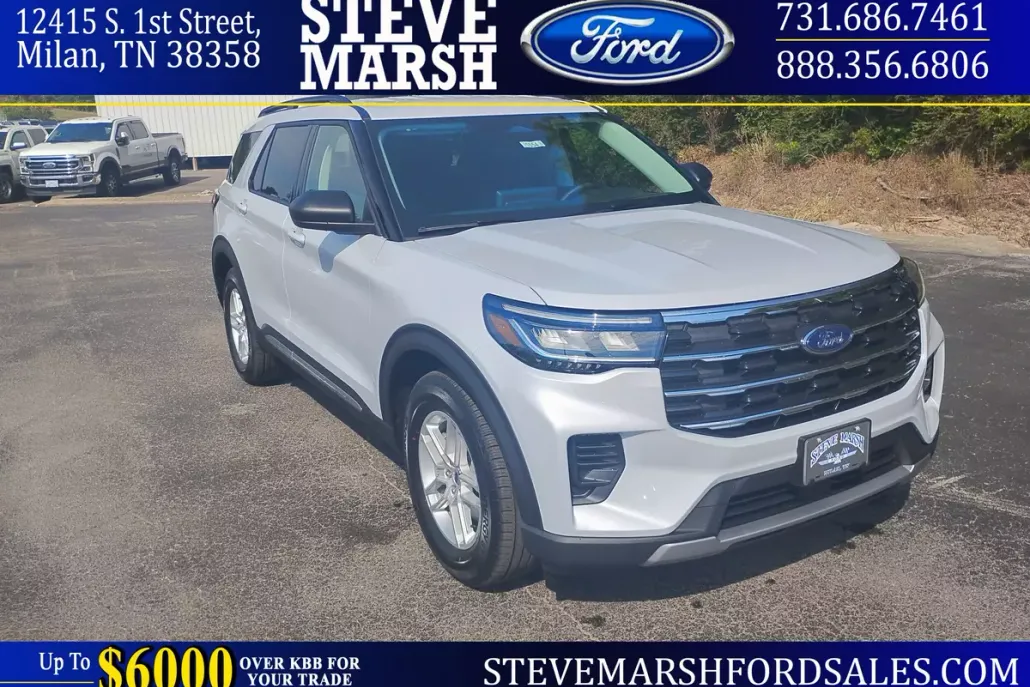 2025 Ford Explorer photo 1
