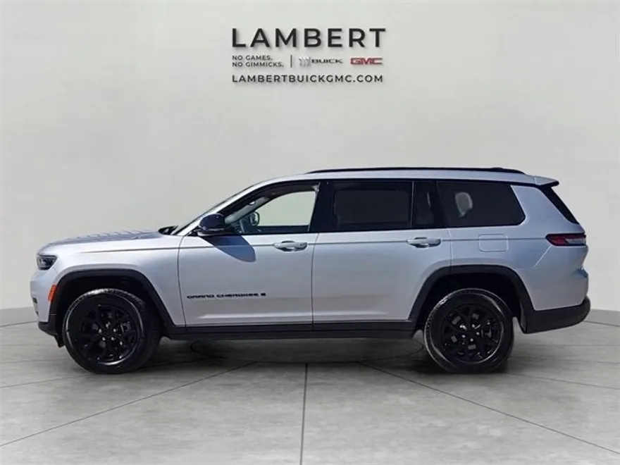 2024 Jeep Grand Cherokee Altitude photo 1
