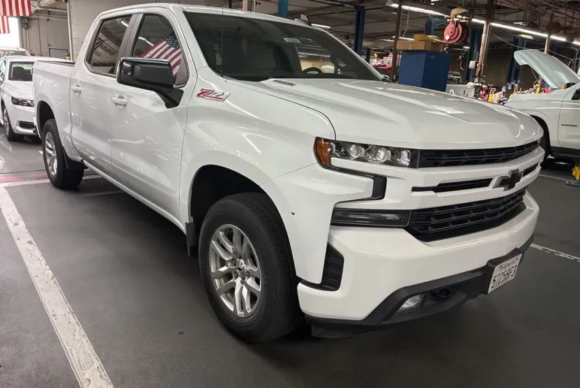 2021 Chevrolet Silverado 1500 RST photo 1