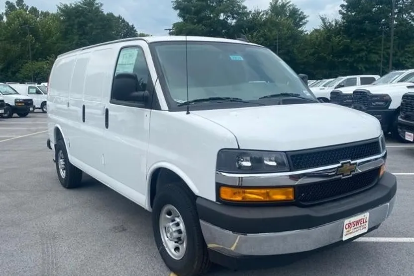2025 Chevrolet Express 2500 Work Van Cargo photo 1