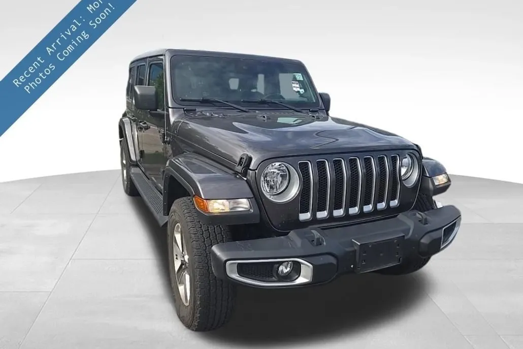 2021 Jeep Wrangler Unlimited Sahara photo 1