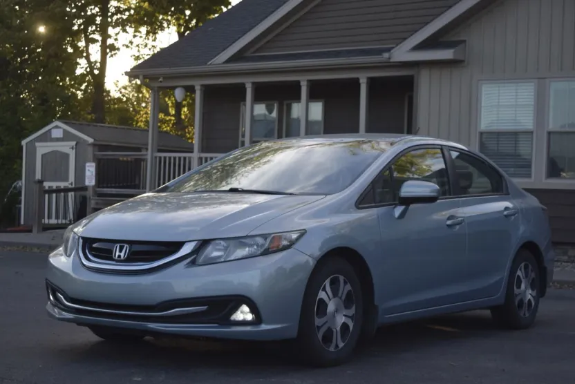2014 Honda Civic Hybrid photo 1