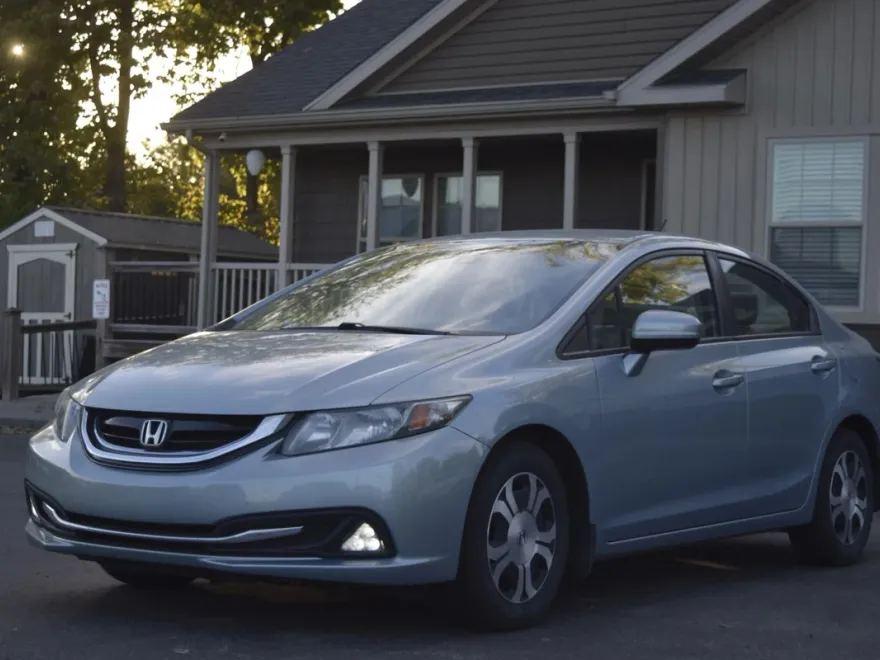 2014 Honda Civic Hybrid photo 1