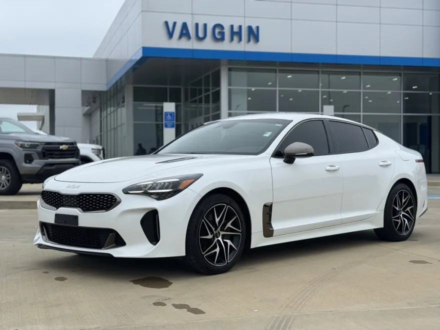 2023 Kia Stinger GT-Line photo 1