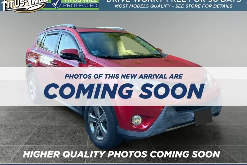 2015 Toyota RAV4 XLE photo 1