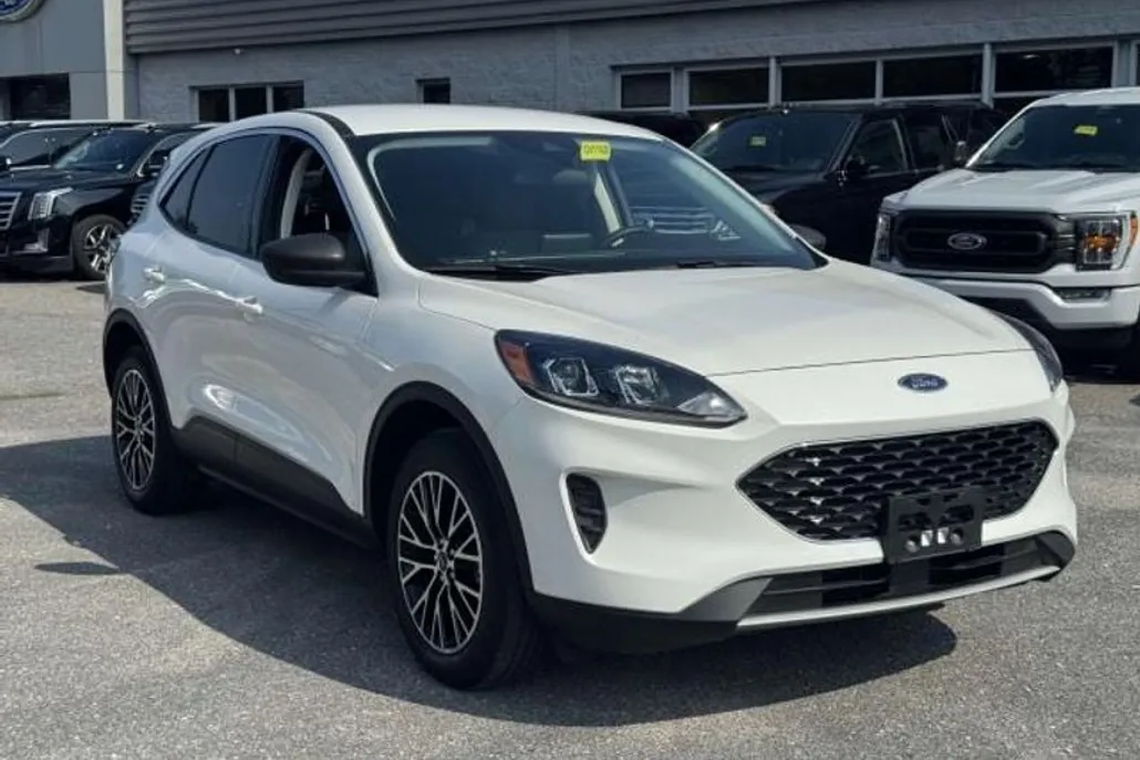 2022 Ford Escape SE Plug-In Hybrid photo 1