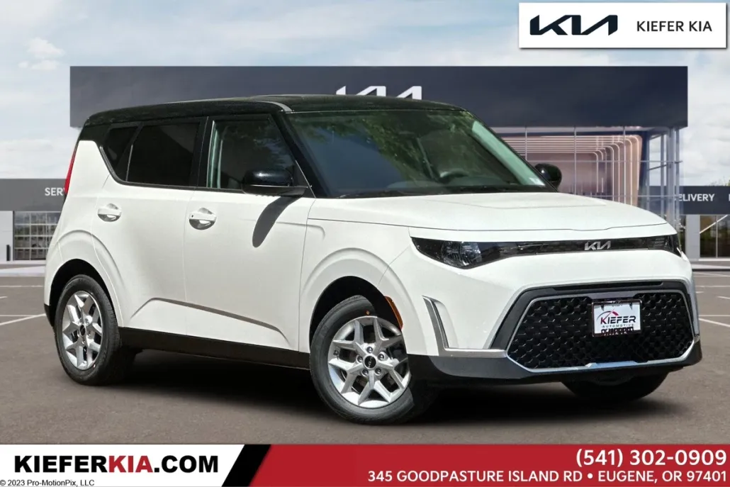 2025 Kia Soul S photo 1