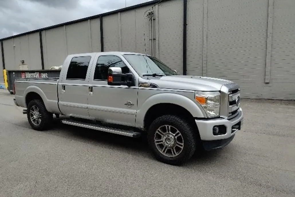 2015 Ford F-250 Platinum photo 1