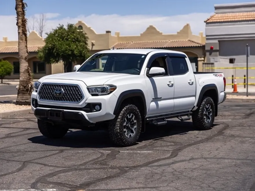 2018 Toyota Tacoma SR V6 photo 1