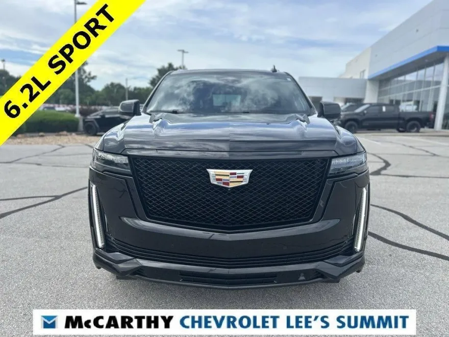 2022 Cadillac Escalade Sport photo 1