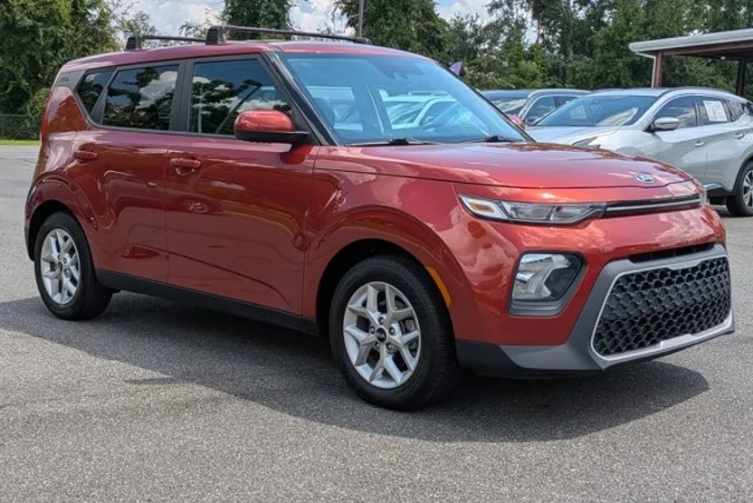 2021 Kia Soul S photo 1