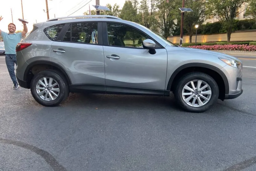 2015 Mazda CX-5 Sport photo 1