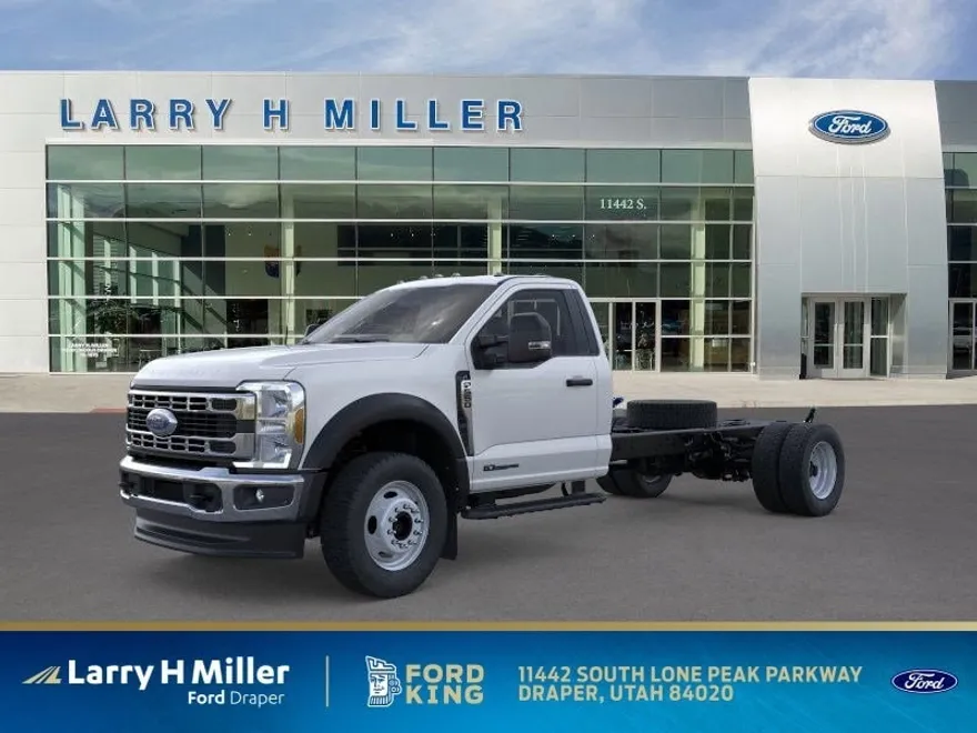 2025 Ford F-550 XL photo 1