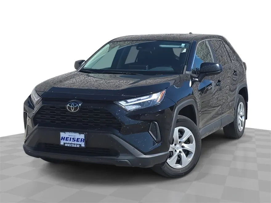2023 Toyota RAV4 LE photo 1