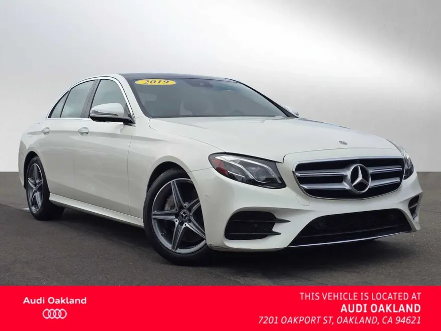2019 Mercedes Benz E 300 photo 1