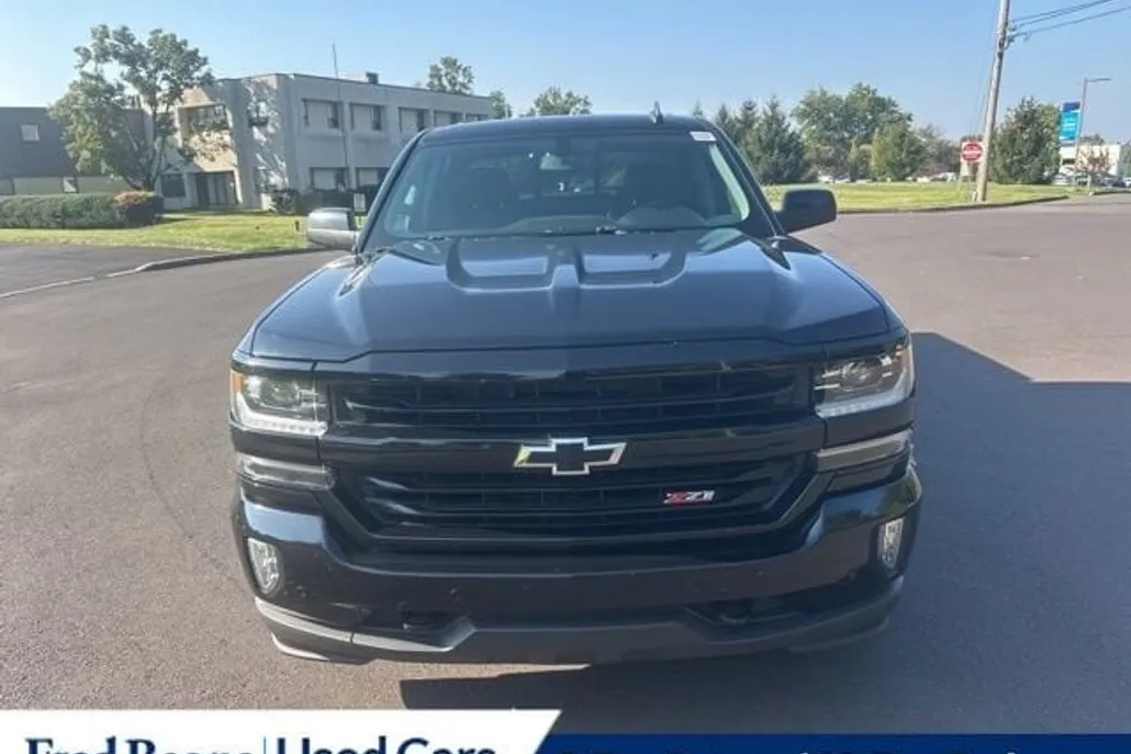 2017 Chevrolet Silverado 1500 LTZ photo 1