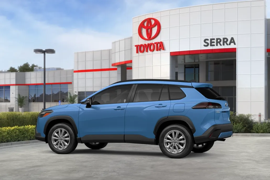 2026 Toyota Corolla Cross LE photo 1