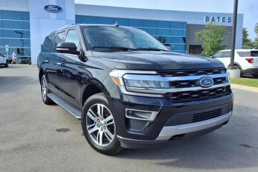 2023 Ford Expedition MAX Limited photo 1