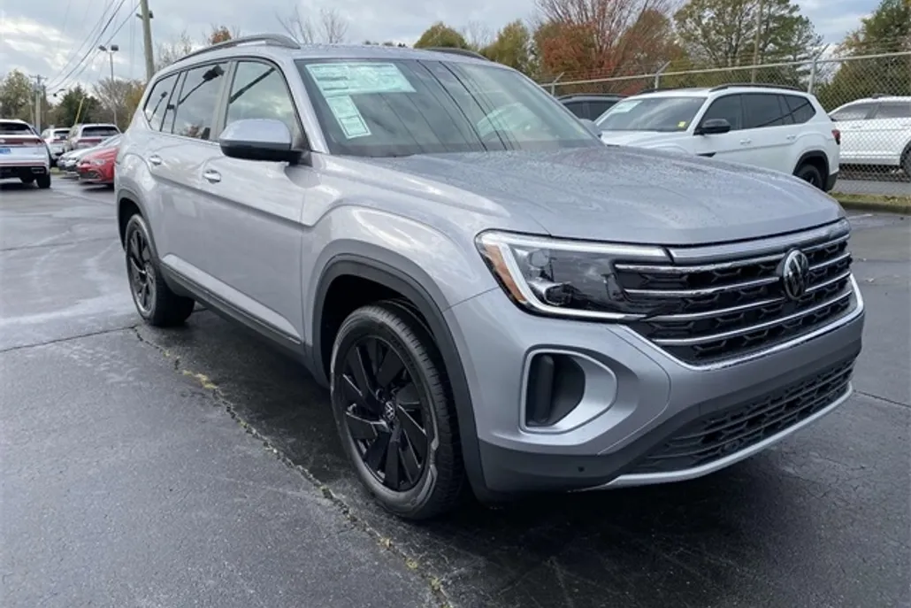 2025 Volkswagen Atlas SE Technology photo 1