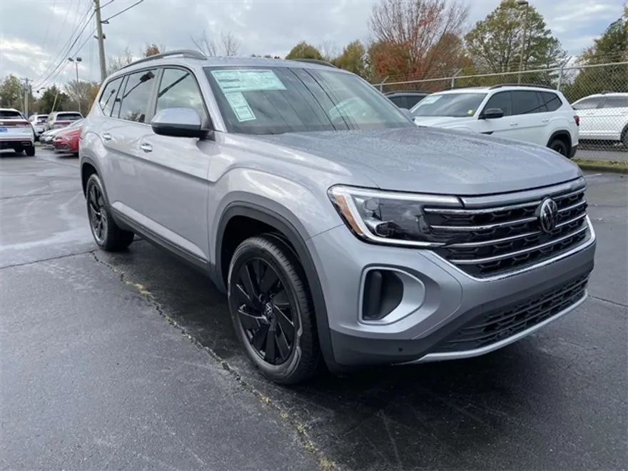 2025 Volkswagen Atlas SE Technology photo 1