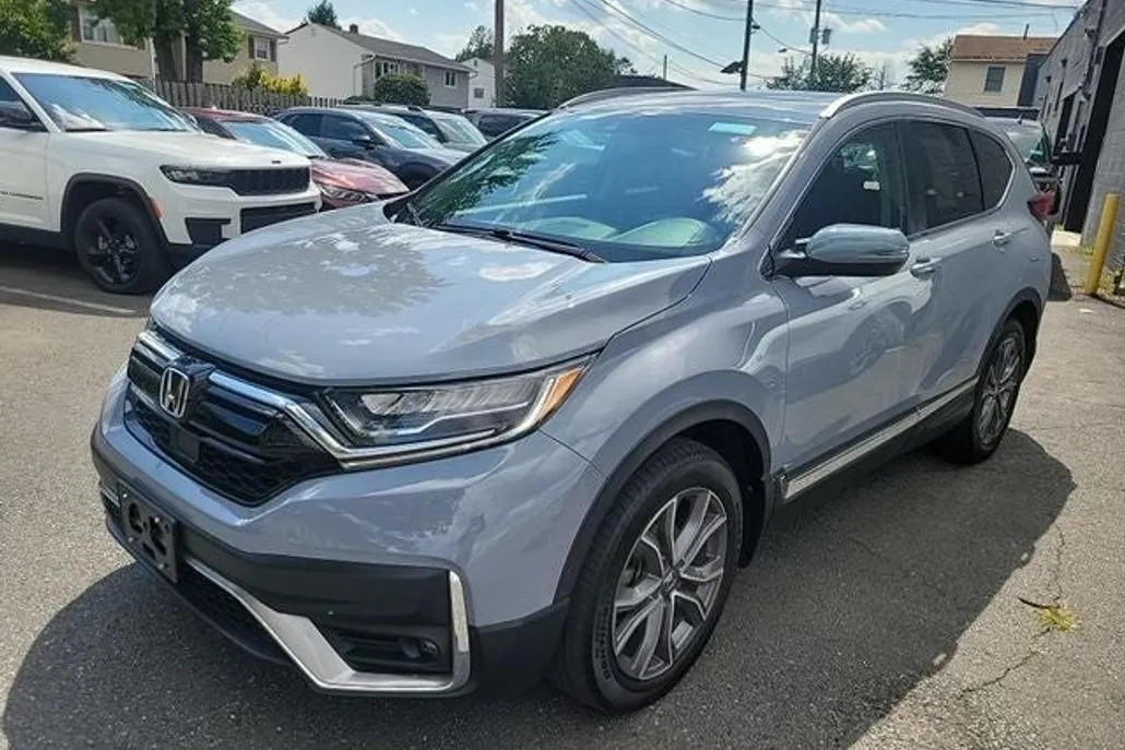 2022 Honda CR-V Touring photo 1