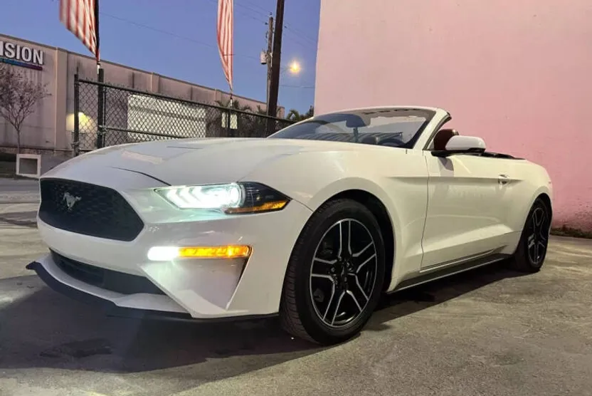 2020 Ford Mustang EcoBoost Premium Convertible photo 1