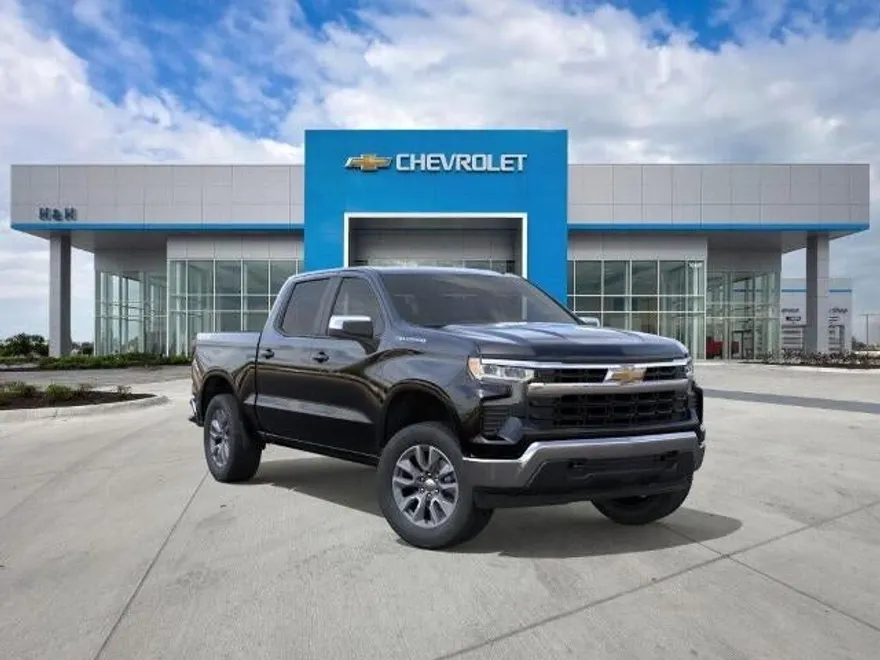 2026 Chevrolet Silverado 1500 LT photo 1