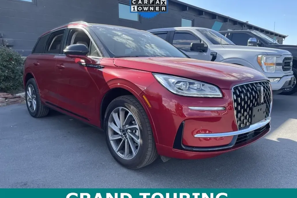 2024 Lincoln Corsair Grand Touring photo 1
