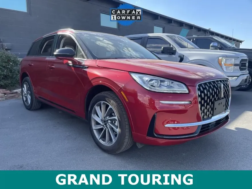 2024 Lincoln Corsair Grand Touring photo 1