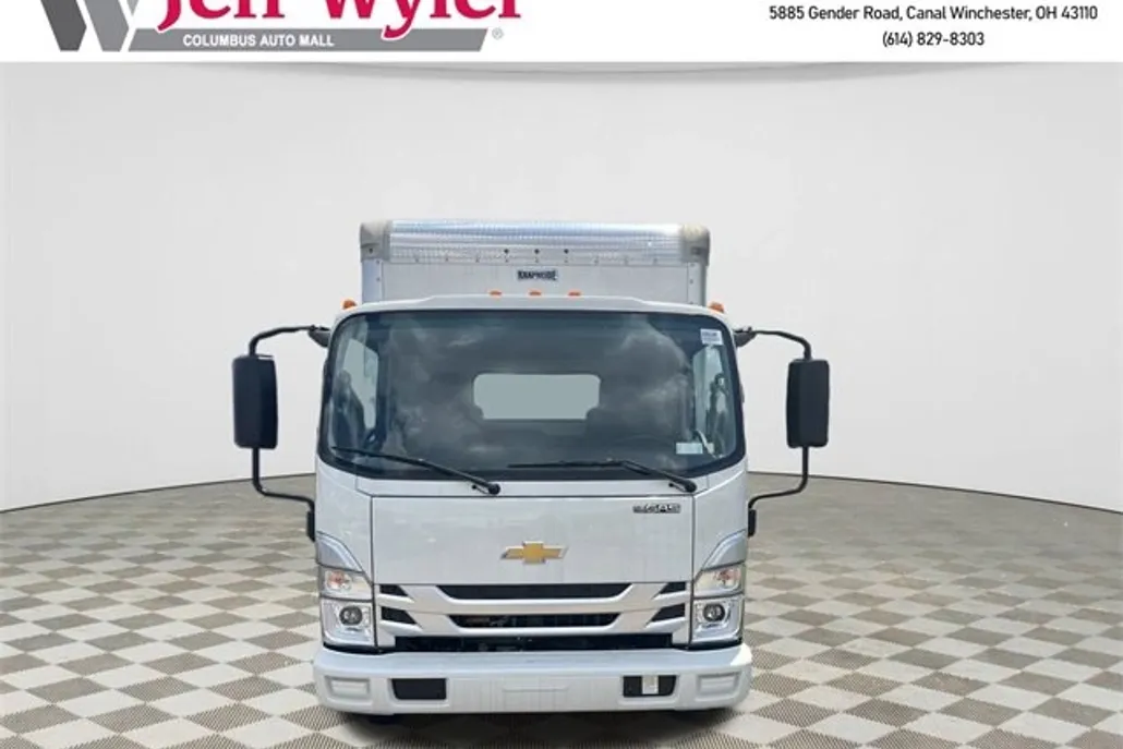 2024 Chevrolet Silverado photo 1