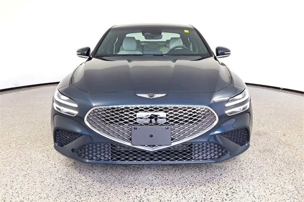 2025 Genesis G70 2.5T photo 1